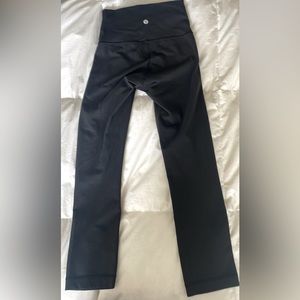 Black Lululemon capri leggings size 2